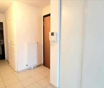 F3 PROCHE CENTRE - Photo 1