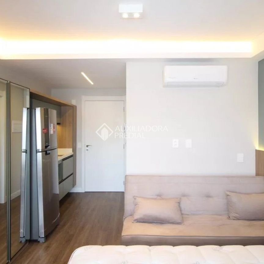 Loft com 1 quarto e 27m² para alugar em Passo d'Areia, Porto Alegre. - Photo 1