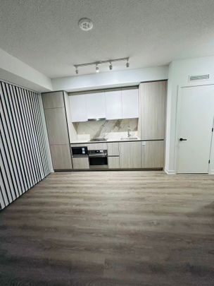 For Lease - 8 Interchange Way Unit# 2906, Vaughan, Ontario - Photo 1