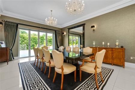 6 bedroom detached house to rent - Photo 5