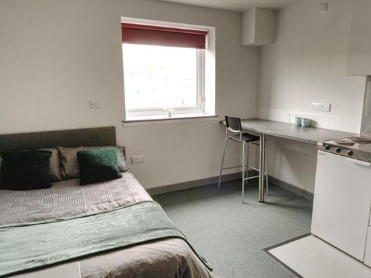 Studio to rent - Photo 1
