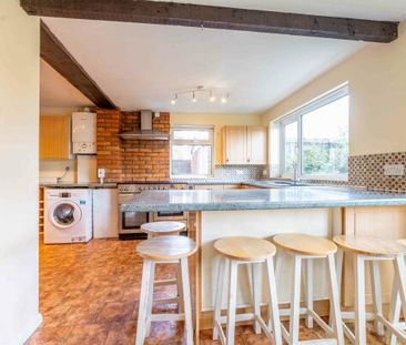 12 Deramore Drive - Photo 3