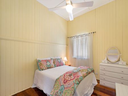 27 Armentieres St, Kedron QLD 4031 - House For Rent | Domain - Photo 4