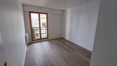 location Appartement T3 DE 74.5m² À PARIS - Photo 4