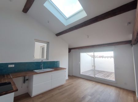 Location Appartement 3 pièces 40m² SETE 34200 - Photo 2