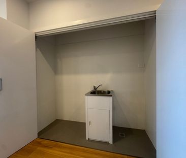 Modern & Low-Maintenance Living in the Heart of St Clair - Photo 6