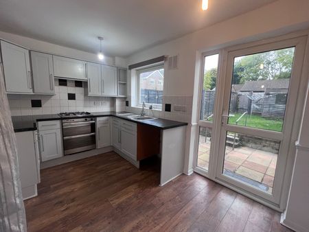 2 bedroom terraced house to rent - Photo 5