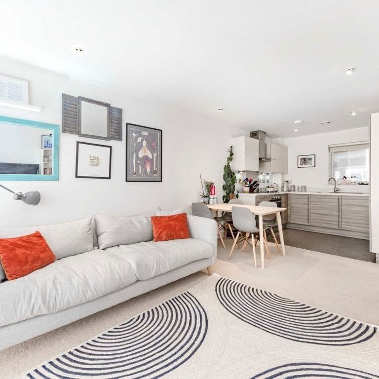 Freda Street - Photo 1