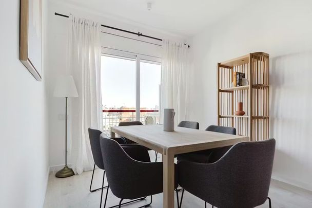 Carrer de Sardenya, Barcelona, Catalonia 08013 - Photo 1