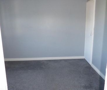 8, Centenary Park, Omagh, BT78 5HH - Photo 2