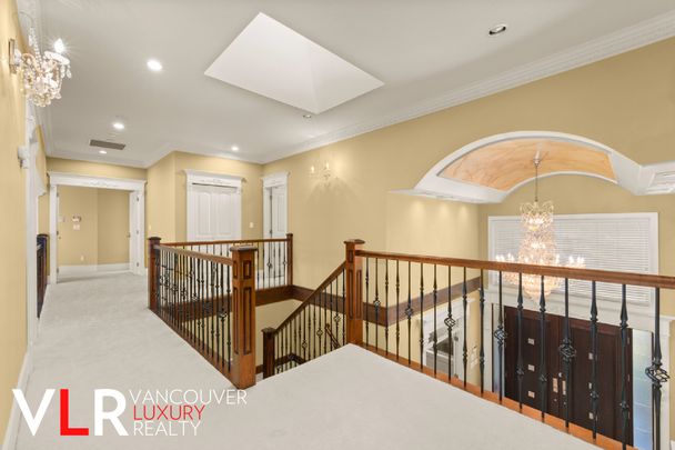 House in Richmond, BC - Photo 1