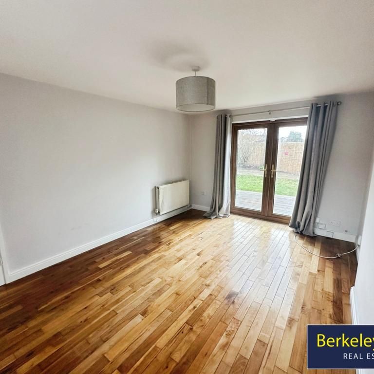 3 bedroom end of terrace house to rent - Photo 1