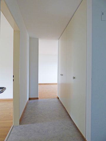 Ihr neues Zuhause in ruhiger Umgebung - Nähe Zürichsee! - Photo 2