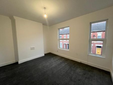 3 bedroom terraced house to rent - Photo 2