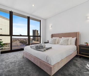 Executive Living in Brisbaneâs Premier CBD Address | Fully Renova... - Photo 3