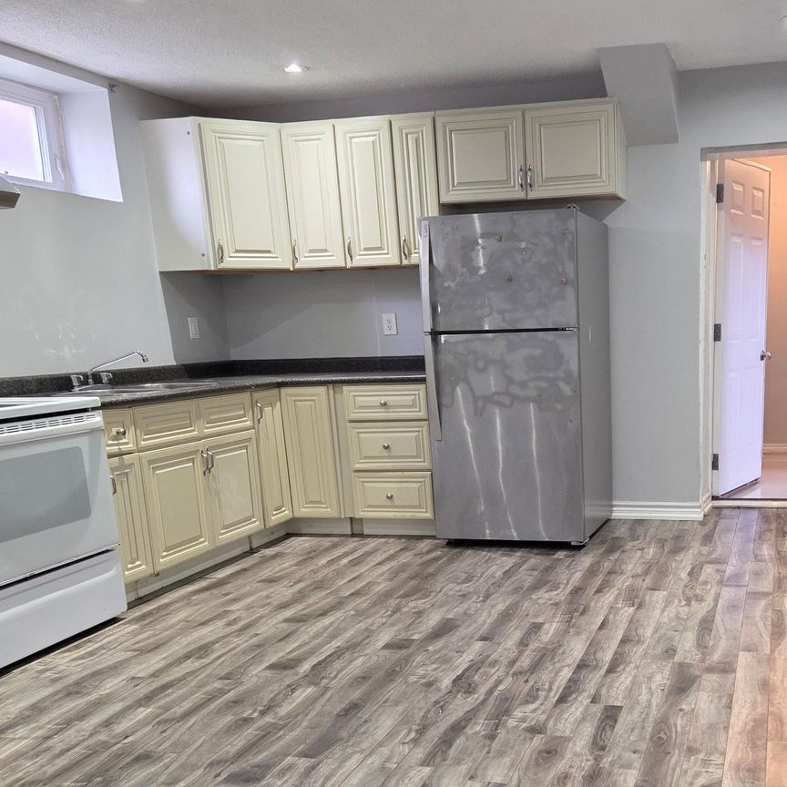For Lease - 81 Oxford Street Unit# #1, Richmond Hill, Ontario - Photo 1