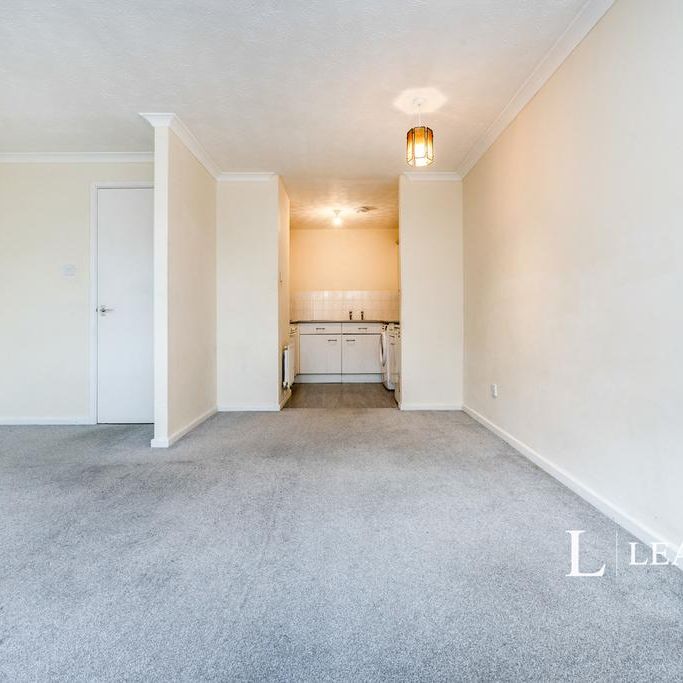 1 bedroom flat to rent - Photo 1