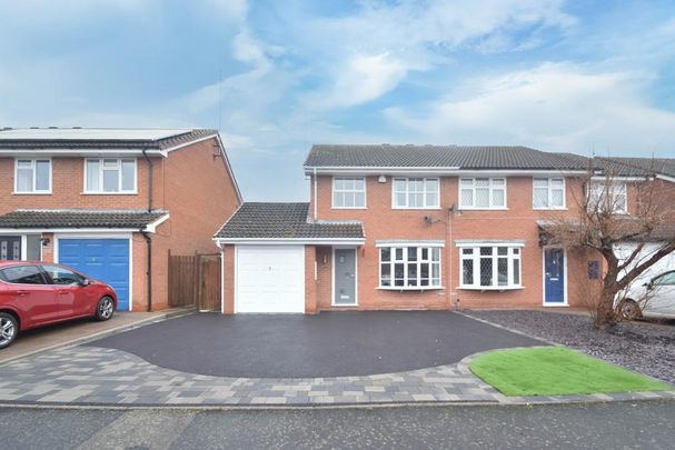 3 bedroom semi-detached house to rent - Photo 1