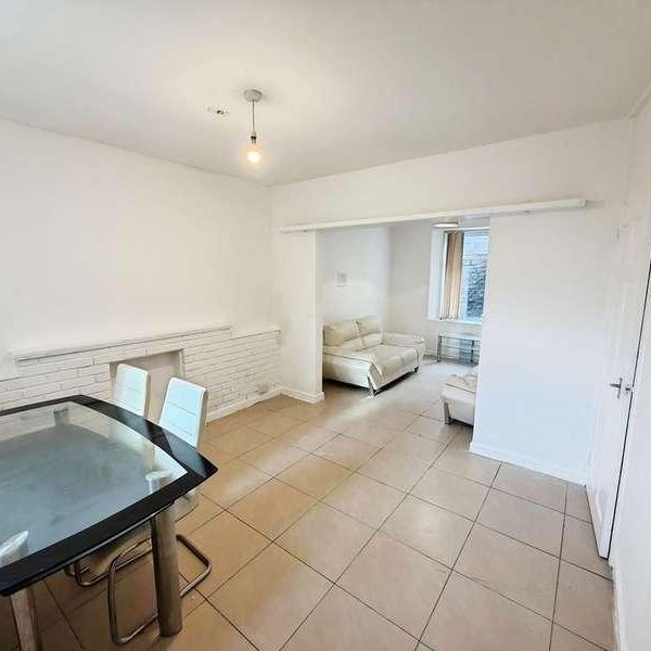 Bartley Terrace, Plasmarl, SA6 - Photo 1