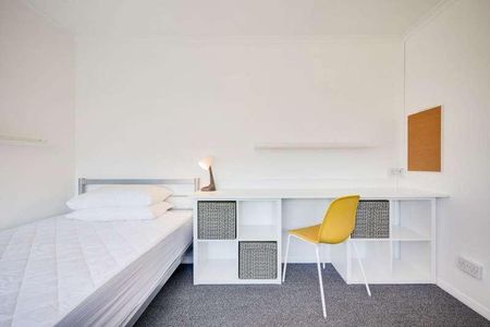 Clement Close, Canterbury, CT1 - Photo 3