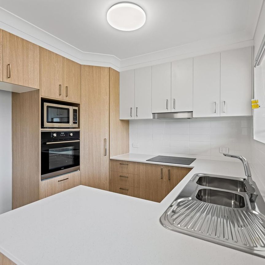 2/23 Amelia Street, 4151, Coorparoo Qld - Photo 1