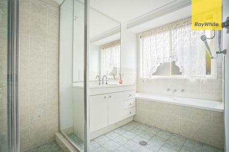 Spacious Single Level Family Home - Photo 5