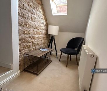 1 bedroom in a house share to rent - Photo 6