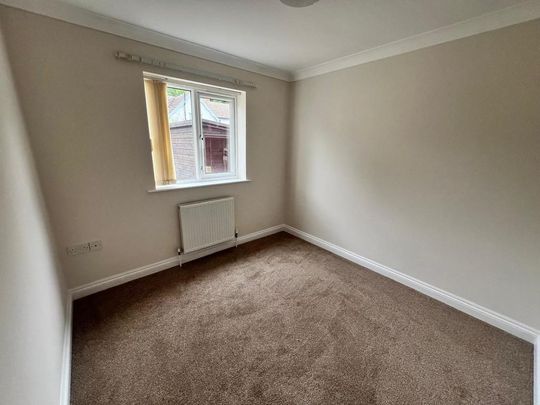 2 bedroom detached bungalow to rent - Photo 1