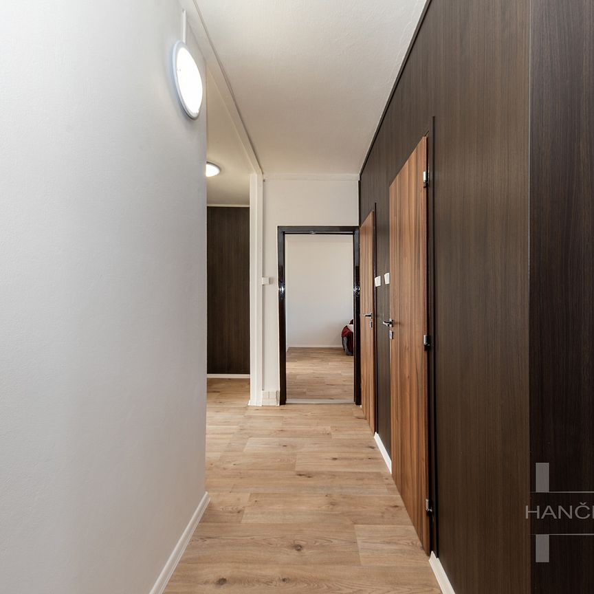 Pronájem bytu 3+1 70 m² - Photo 1
