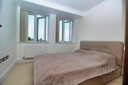 2 Bedroom Flat - Purpose Built To Let - Photo 5