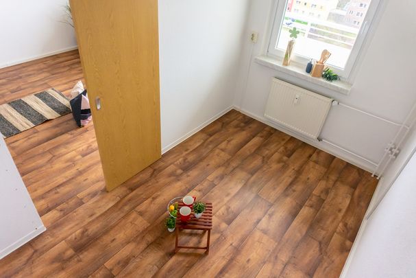 Helle 3-Raum-Wohnung mit Balkon - Photo 1