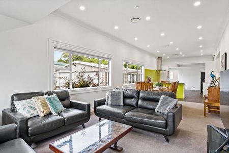 Spacious & Charming Character Home - Photo 3