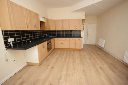 4 bedroom terraced house to rent - Photo 4