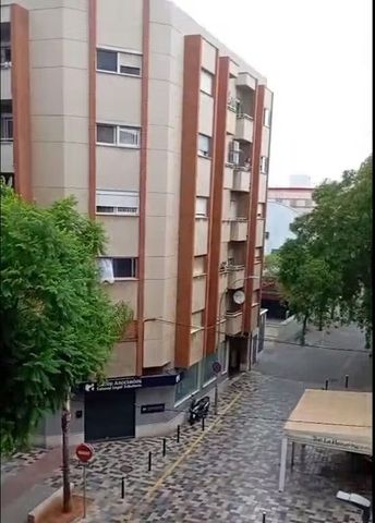 Calle del Veinticinco de Abril, Moncada, Valencian Community 46113 - Photo 2