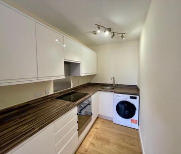 2 bedroom apartment to rent - Photo 5