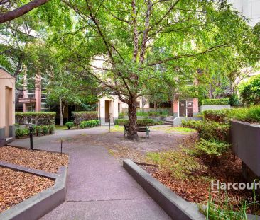 City Fringe Living - Photo 2