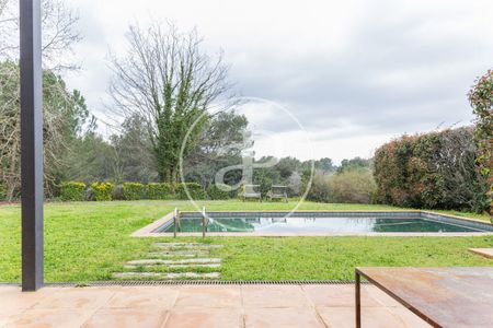 Single-family home for rent in Golf de Sant Cugat - Photo 2