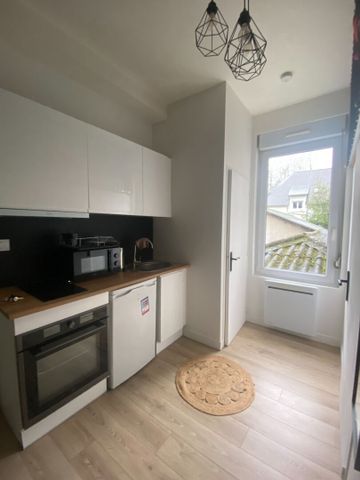 Location Appartement 1 pièce 9m² - Photo 4