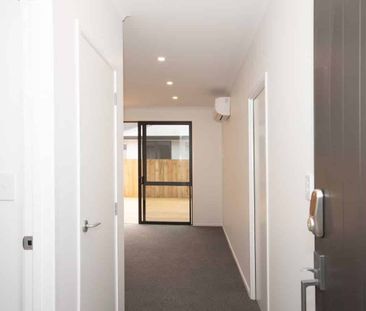 Near New 2 Bedroom Unit in Riverlea - Photo 4