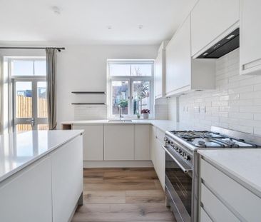 3 bedroom terraced house to rent - Photo 6