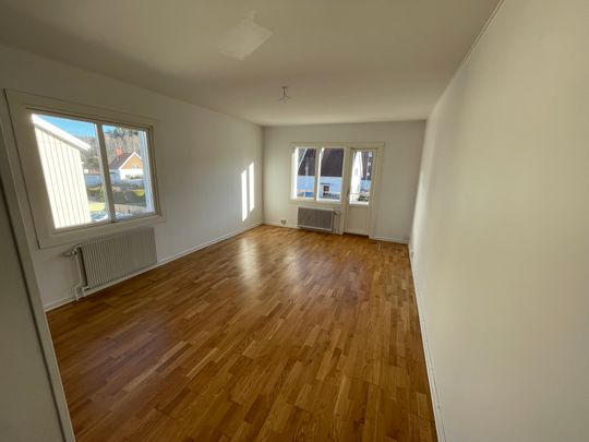 Göteborgsvägen, Uddevalla - Photo 1