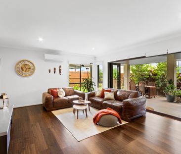 3 Woodgate Street, Oxley QLD 4075 - House For Rent - $900 | Domain - Photo 1