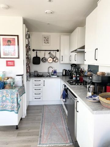 Bright, modern double room - well located - Photo 2