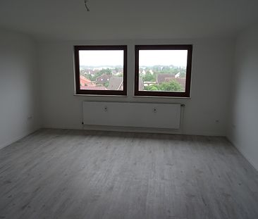 3 Zimmer Dachgeschosswohnung in gepflegter Wohnanlage - Photo 1
