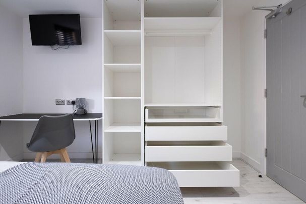 4 bedroom house to rent - Photo 1