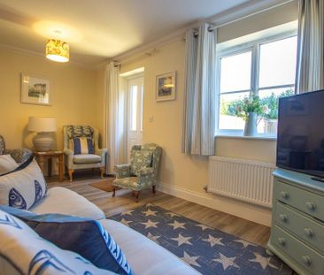 3 bedroom terraced house to rent - Photo 3