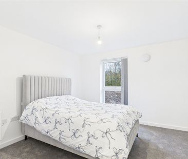 Hewett Close, - Photo 4