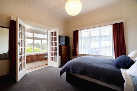 Harbour Views, Sunroom & Exceptional Street Appeal - Photo 5