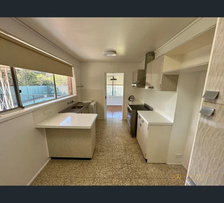 9 Karingal Court, Marsfield, NSW 2122 - Photo 2