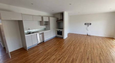 Fantastic location in Wigram! - Photo 4